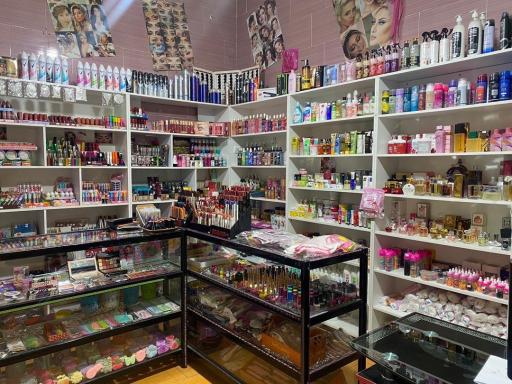 عکس ارایشی مینو