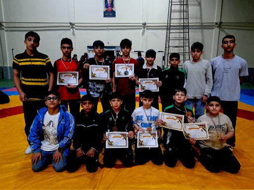عکس سالن کشتی آزاد شهیدان نصیری 