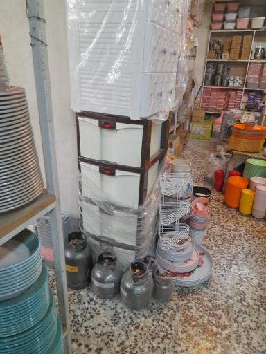 عکس فروشگاه پلاسکو بیرقدار