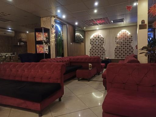 کافه قلیان القمر