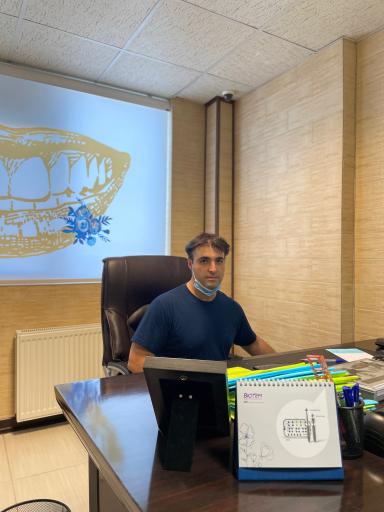 عکس دکتر علی شمس