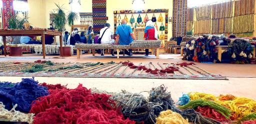 عکس نمایشگاه دائمی فرش دستبافت و صنایع دستی بفرا 