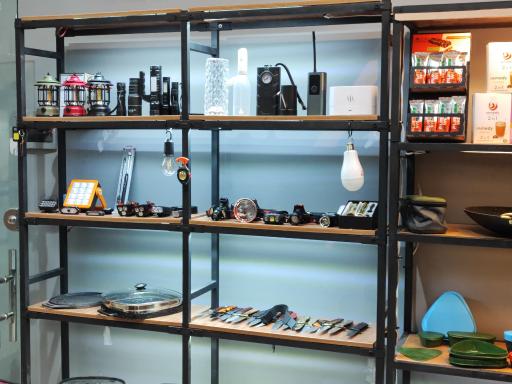 عکس فروشگاه دنا کمپ