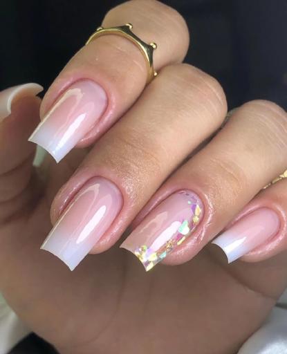 عکس سالن زیبایی کاملیا زارعی