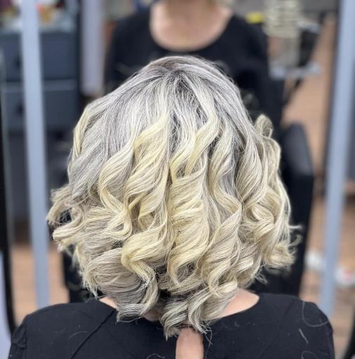 عکس سالن زیبایی کاملیا زارعی