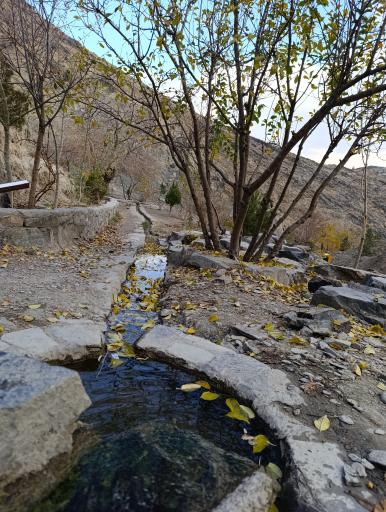 عکس چشمه گفتگو