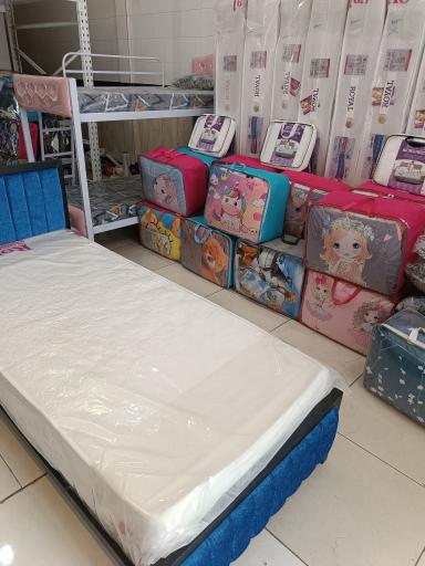 تخت و تشک نیک فرجام