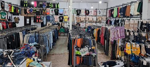 عکس ارزانسرای باران پوشاک پرویزی