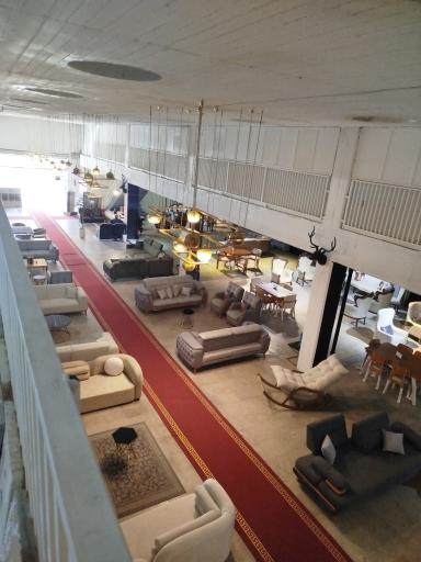 عکس هایپر ساختمان و مبلمان فونیکس 