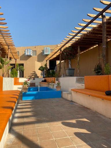 عکس کافه رستوران پازل