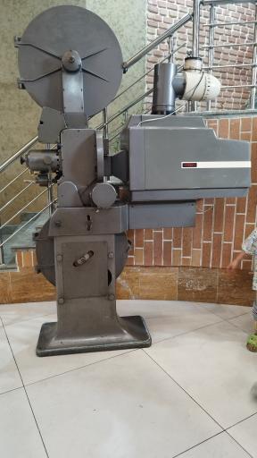 عکس سینما عصر جدید