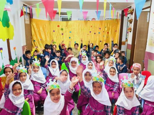 عکس دبستان و پیش دبستانی طلوع شمس 