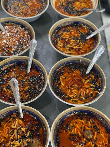 عکس رستوران و سالن پذیرایی زماون