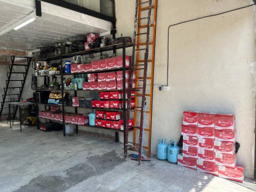 عکس نمایندگی و باطری سازی امیر