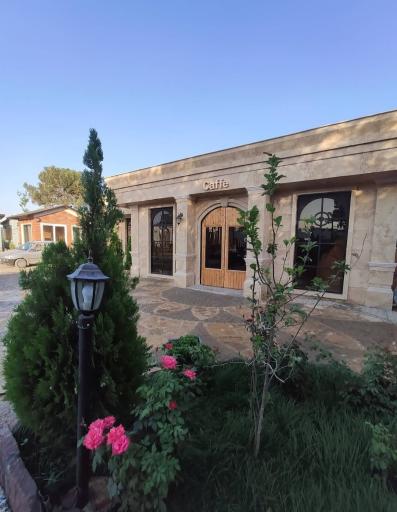 عکس باغ رستوران آیلند