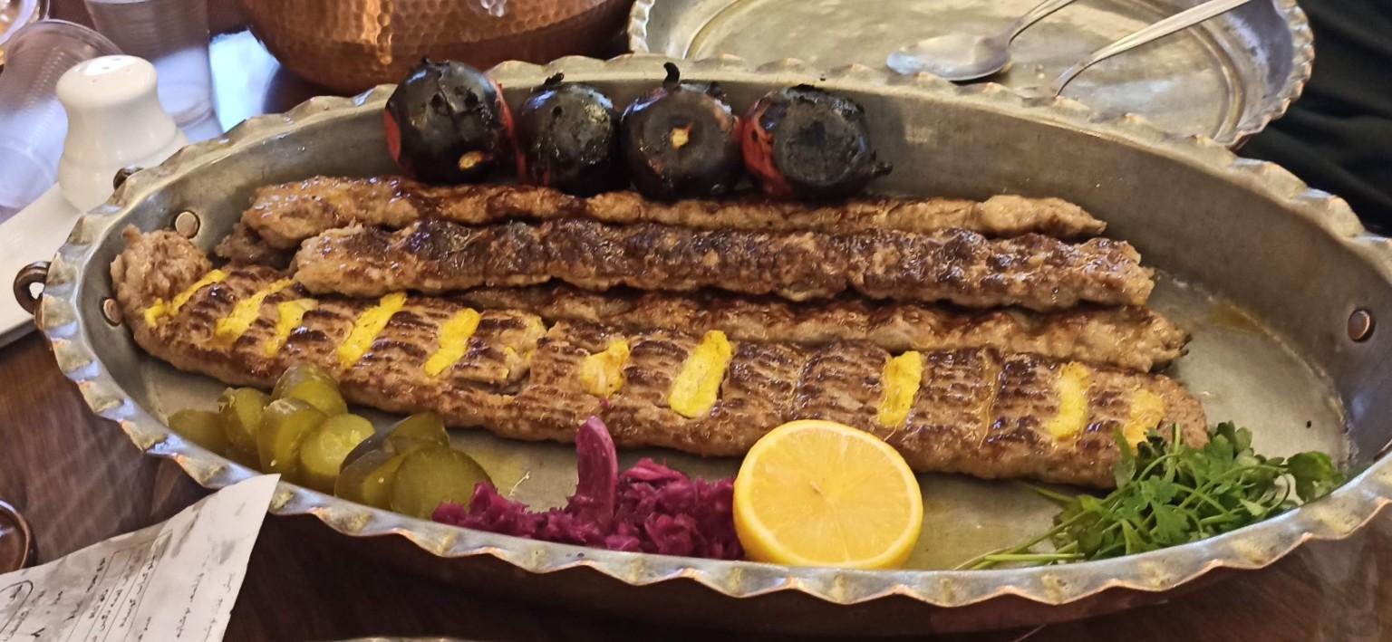 عکس رستوران سنتی سردار خان