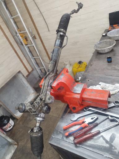 عکس هیدرولیک فرمان تخصصی حسین