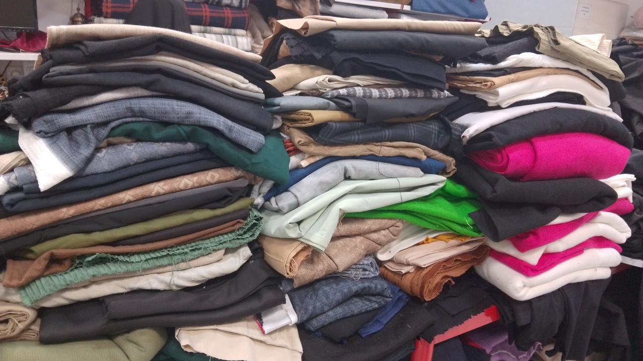 عکس پارچه سرای کیلویی مهدیس