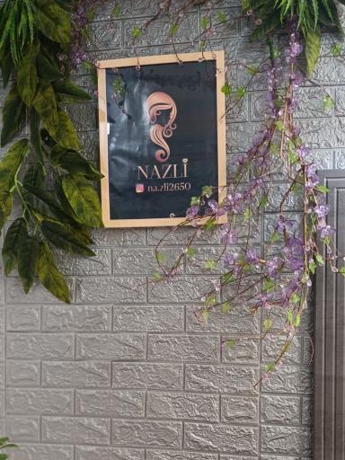 عکس سالن زیبایی و آموزشگاه نازلی