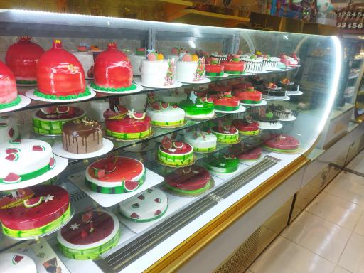 عکس شیرینی و بستنی کندو