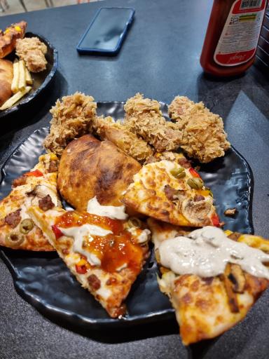 عکس فست فود هانتر