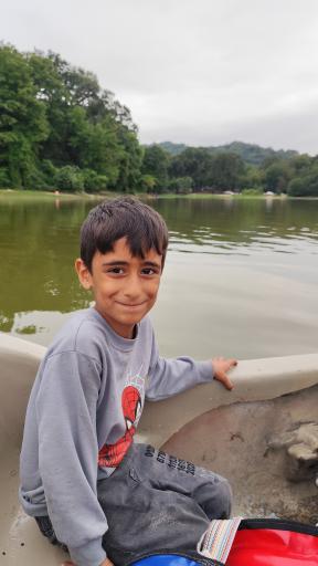 عکس قایق رانی عباس آباد 