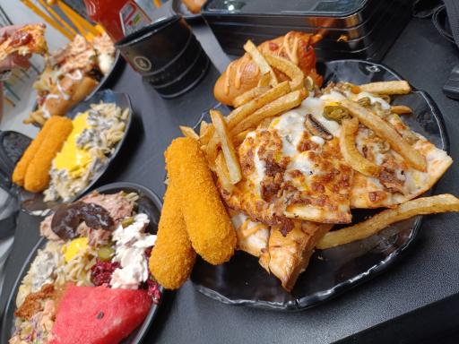 عکس فست فود فود هانتر