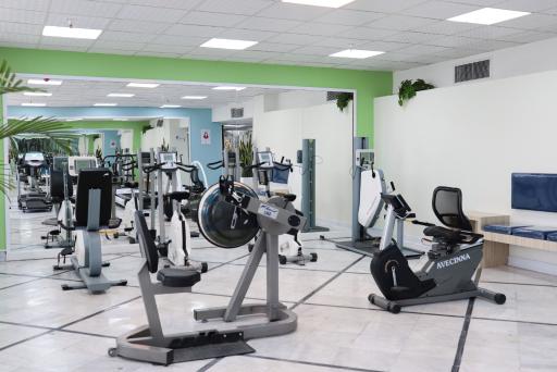 عکس کلینیک تخصصی بازتوانی قلب ایران زمین