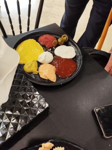 عکس فست فود فود هانتر