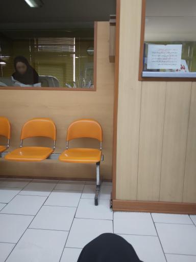 عکس آزمایشگاه پارس