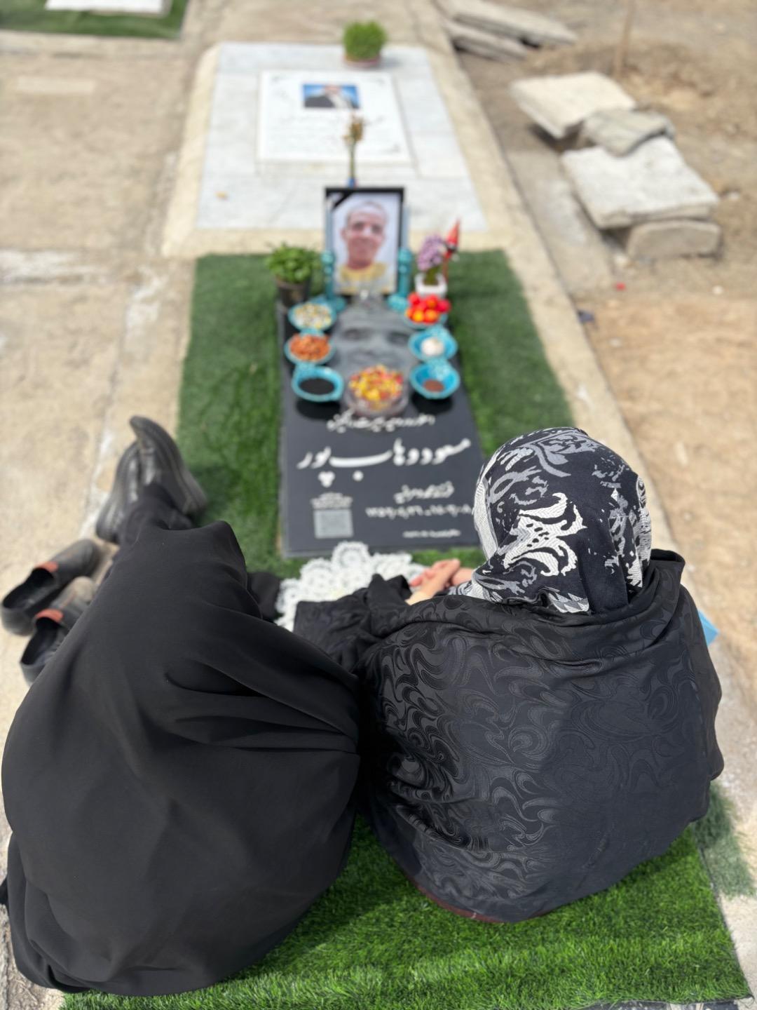 عکس مزار مسعود وهاب پور
