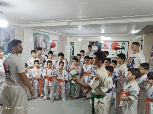 عکس باشگاه قهرمان