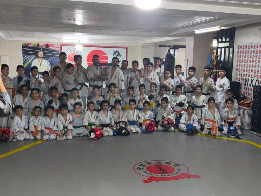 عکس باشگاه قهرمان