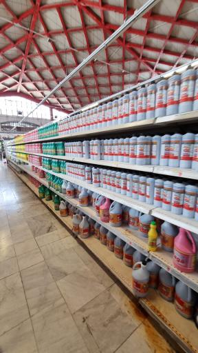 عکس فروشگاه‌ زنجیره‌ای رفاه