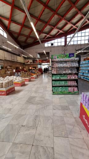 عکس فروشگاه‌ زنجیره‌ای رفاه