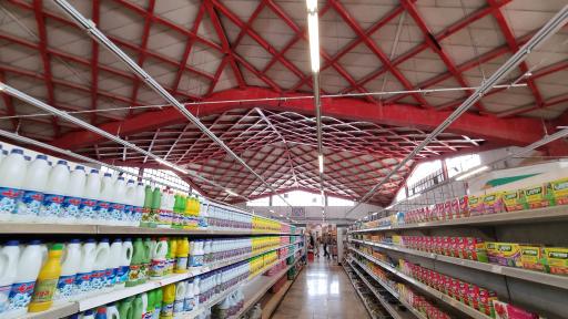 عکس فروشگاه‌ زنجیره‌ای رفاه