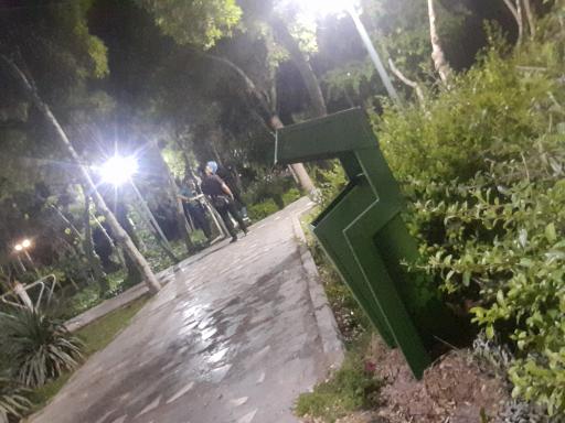 بوستان دیناروند