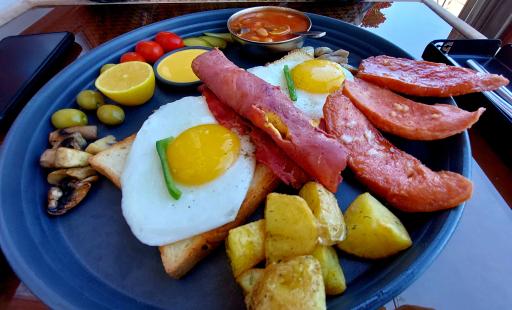 عکس کافه لوتوس