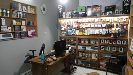 عکس خدمات کامپیوتری و کافی نت هفت