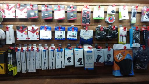 عکس خدمات کامپیوتری و کافی نت هفت