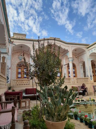 عکس هتل سنتی امیرالسلطنه