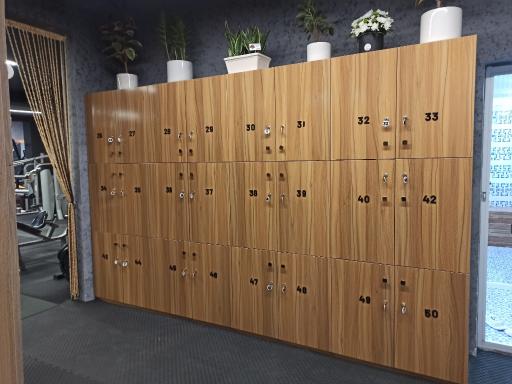 عکس باشگاه بدنسازی کسری