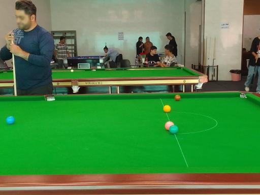 عکس بیلیارد توپ سیاه