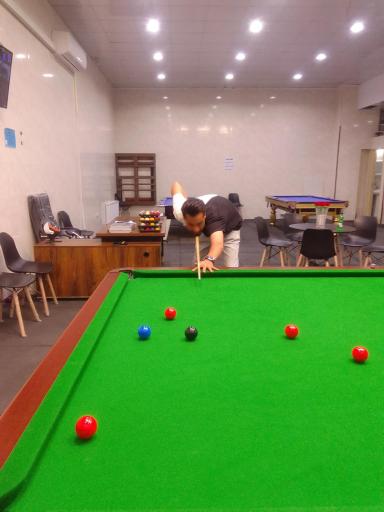 عکس بیلیارد توپ سیاه