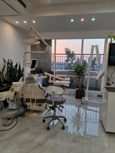 عکس مطب دکتر مهدی عبداللهی