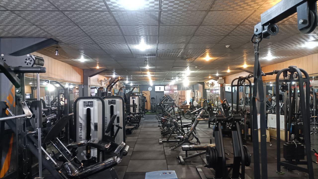 عکس مجموعه ورزشی روژان 