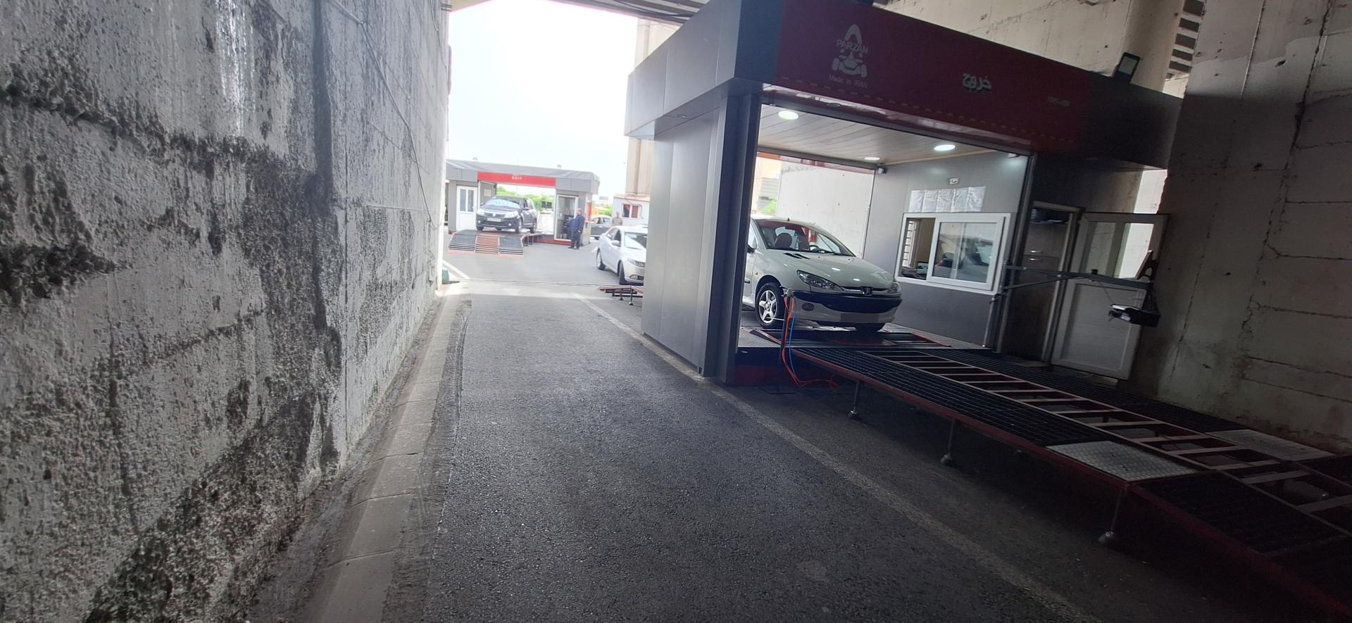 عکس معاینه فنی سیار خودرو 10 و 14 امام علی(اوشان)