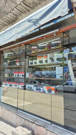 عکس خدمات اتومبیل کارینو