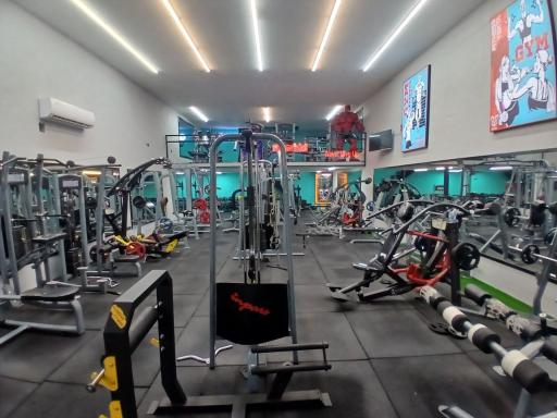 عکس باشگاه بدنسازی یکتا