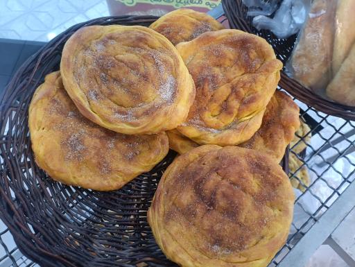 عکس مجتمع نان نورا